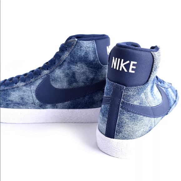 Nike Shoes - Nike blazer mid se 6.5Y Woman Size 8